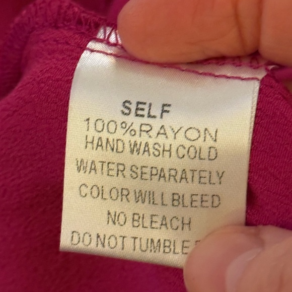 🩷🌸Pink Ruffle Sleeve Dress - Picture 3 of 4